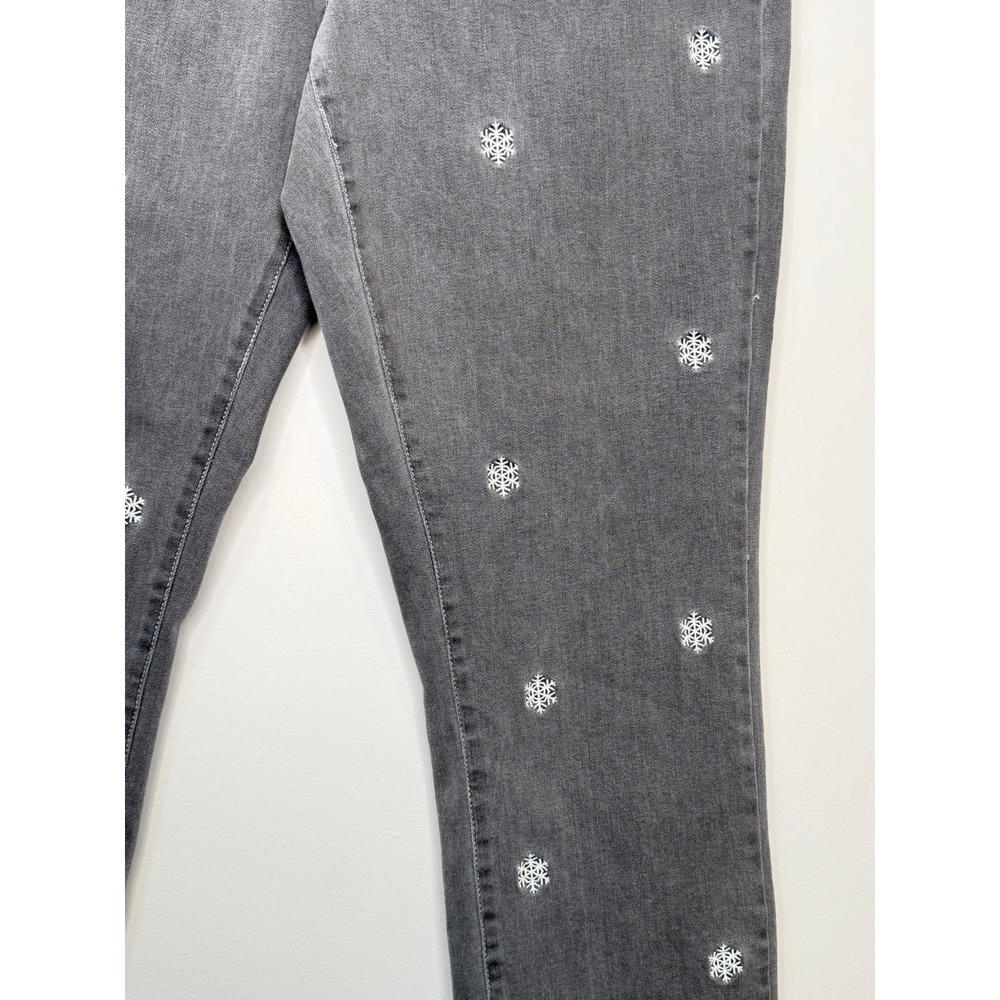 Coldwater Creek Gray Jeans Snowflake Holiday Embroidered Straight Leg 14 - Picture 3 of 7